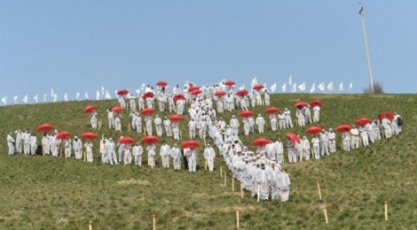 SOS AGRICOLTURA: IL PRIMO FLASH MOB DI AGRINSIEME A BOLOGNA