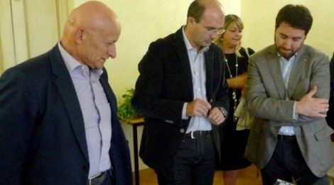 IL SINDACO DI REGGIO EMILIA LUCA VECCHI HA FIRMATO CONTRO LE FALSE COOPERATIVE