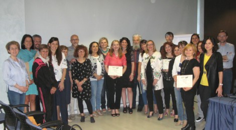 PRESENTATE E PREMIATE LE RICERCHE DI BELLACOOPIA REALIZZATE DAGLI STUDENTI DI NOVE SCUOLE MEDIE REGGIANE