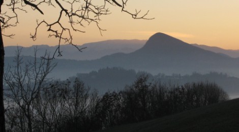 CON INCIA BAMBINI E FAMIGLIE SUL MONTE VALESTRA